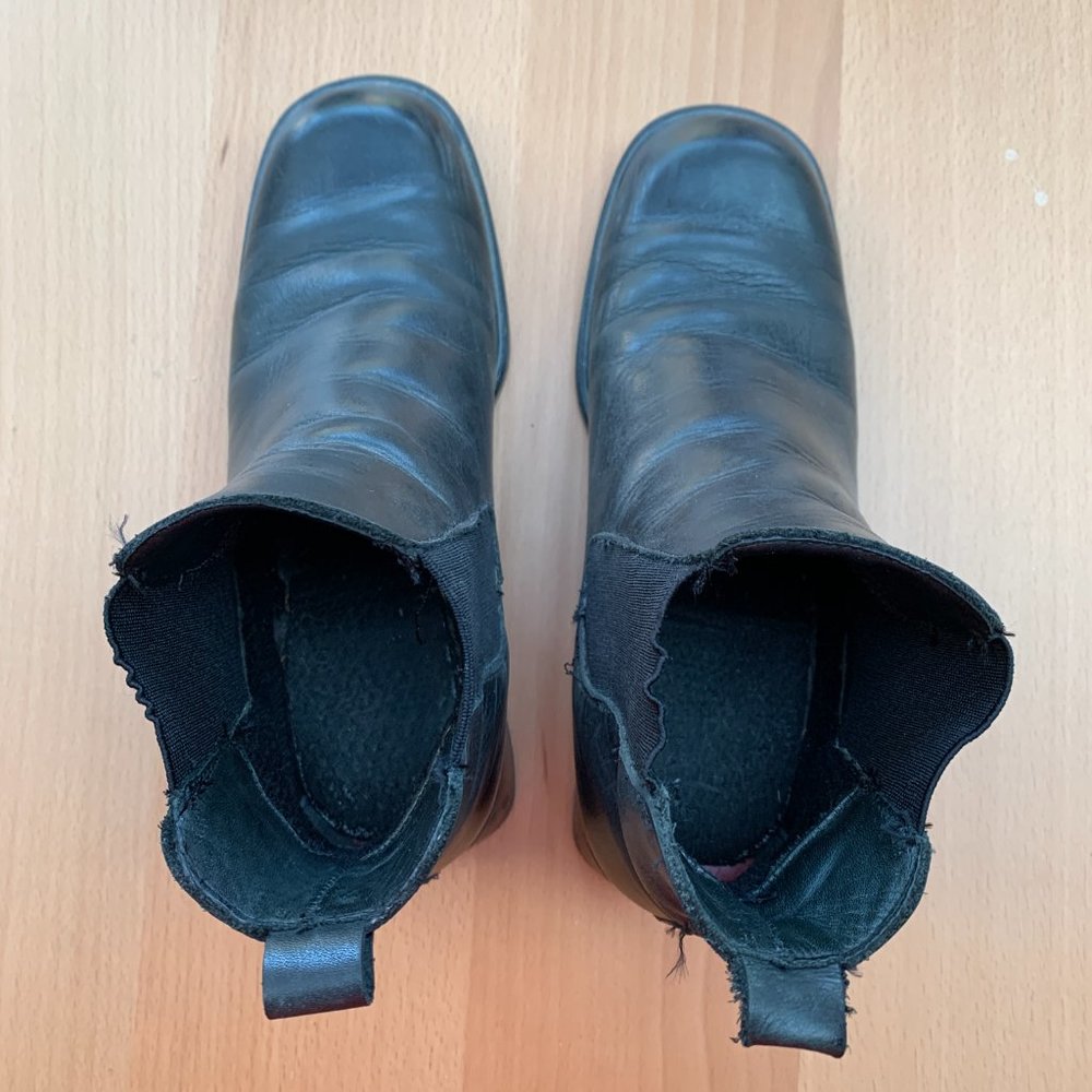 leather chelsea ankle boots quiet luxury - Picture 12 of 16